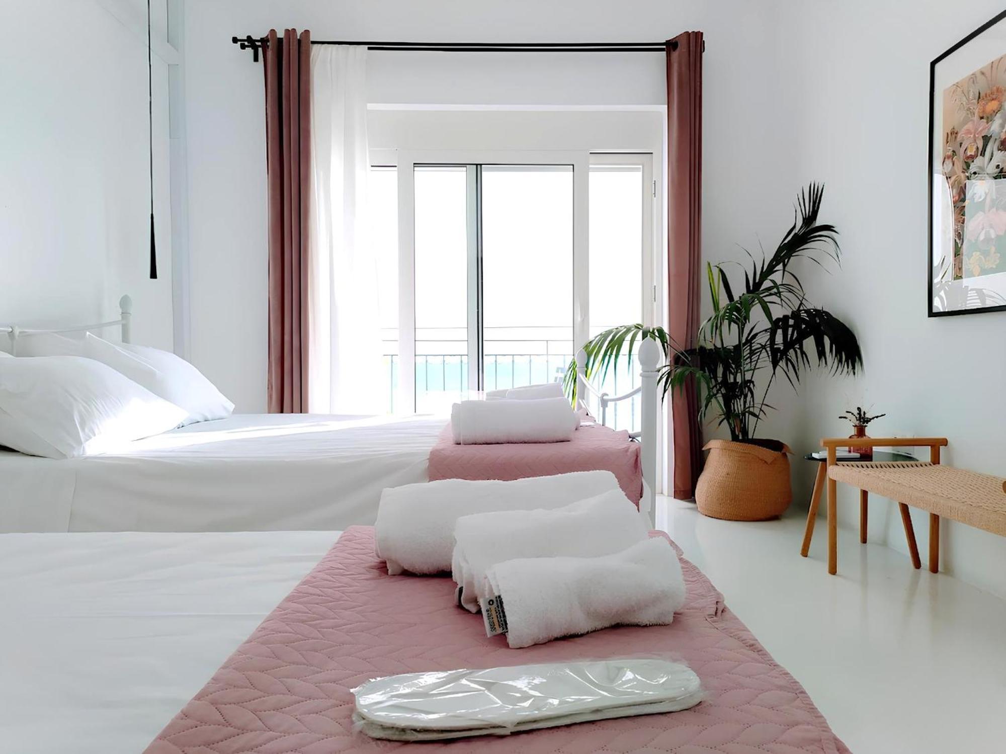 Zen Minimal Luxury Housing Tyros Villa Ngoại thất bức ảnh