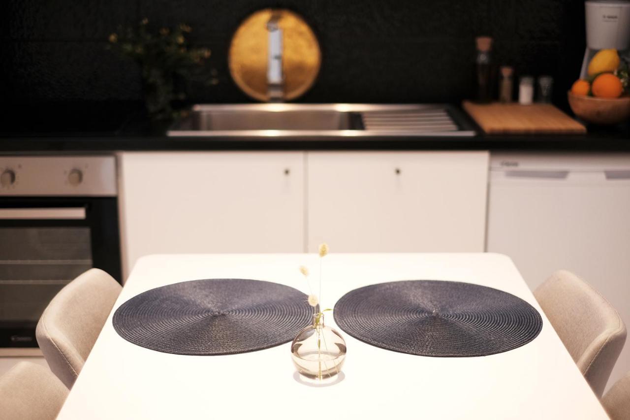 Zen Minimal Luxury Housing Tyros Villa Ngoại thất bức ảnh